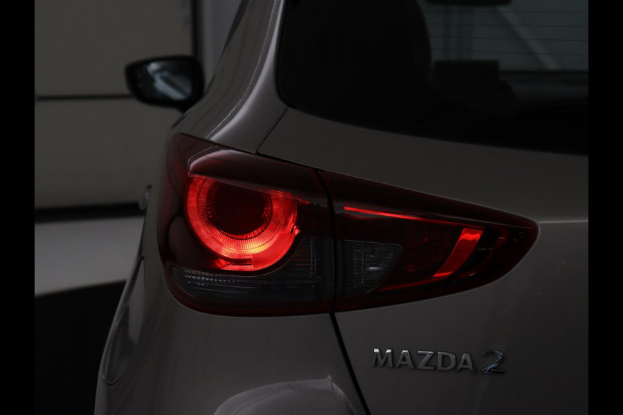 Mazda 2 1.5 SkyActiv-G 90 Centre-Line | Automaat | Carplay | Full LED | Cruise control | Airco | Bluetooth | Keyless start | DAB | 52.100km NAP | Origineel NL