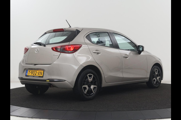 Mazda 2 1.5 SkyActiv-G 90 Centre-Line | Automaat | Carplay | Full LED | Cruise control | Airco | Bluetooth | Keyless start | DAB | 52.100km NAP | Origineel NL