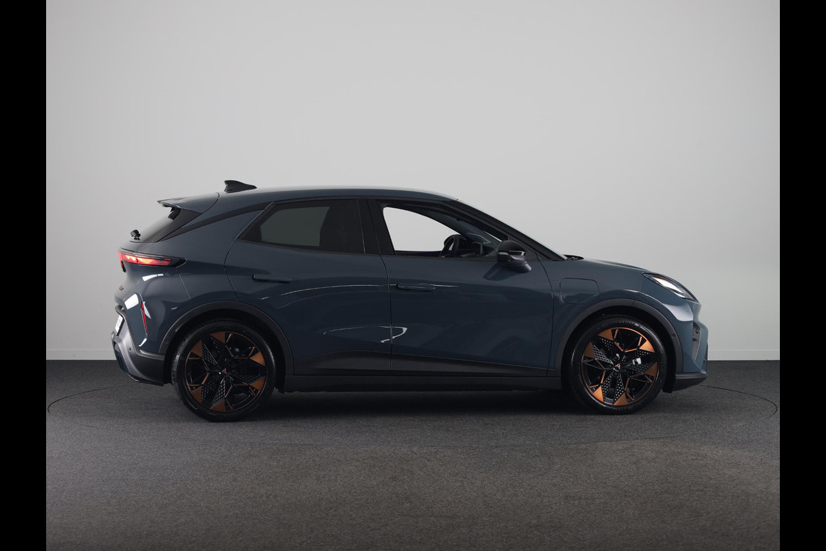 CUPRA Raval Performance First Edition 56 kWh 211PK| Sennheiser | Matrix Koplampen | Navigatie | 19 Inch LM | Smartlight Sfeerverlichting | Adaptieve Cruise Control |