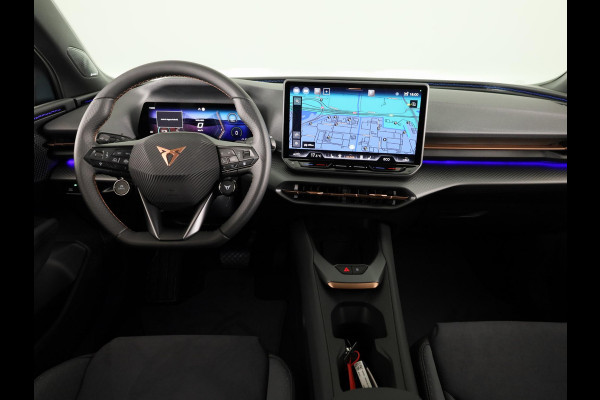 CUPRA Raval Performance First Edition 56 kWh 211PK| Sennheiser | Matrix Koplampen | Navigatie | 19 Inch LM | Smartlight Sfeerverlichting | Adaptieve Cruise Control |