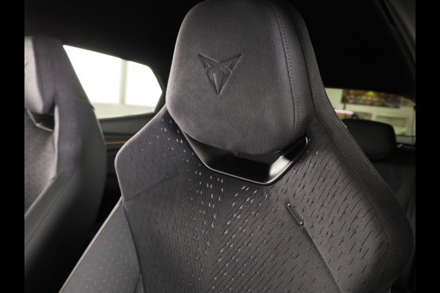 CUPRA Raval Performance First Edition 56 kWh 211PK| Sennheiser | Matrix Koplampen | Navigatie | 19 Inch LM | Smartlight Sfeerverlichting | Adaptieve Cruise Control |