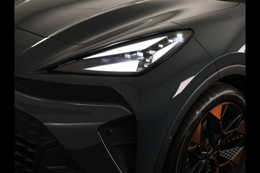 CUPRA Raval Performance First Edition 56 kWh 211PK| Sennheiser | Matrix Koplampen | Navigatie | 19 Inch LM | Smartlight Sfeerverlichting | Adaptieve Cruise Control |