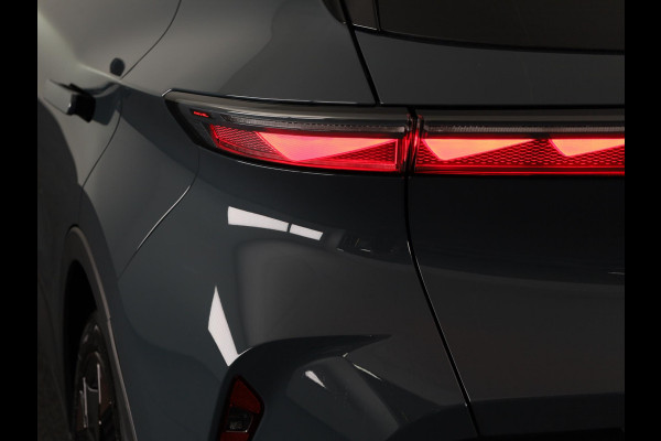 CUPRA Raval Performance First Edition 56 kWh 211PK| Sennheiser | Matrix Koplampen | Navigatie | 19 Inch LM | Smartlight Sfeerverlichting | Adaptieve Cruise Control |