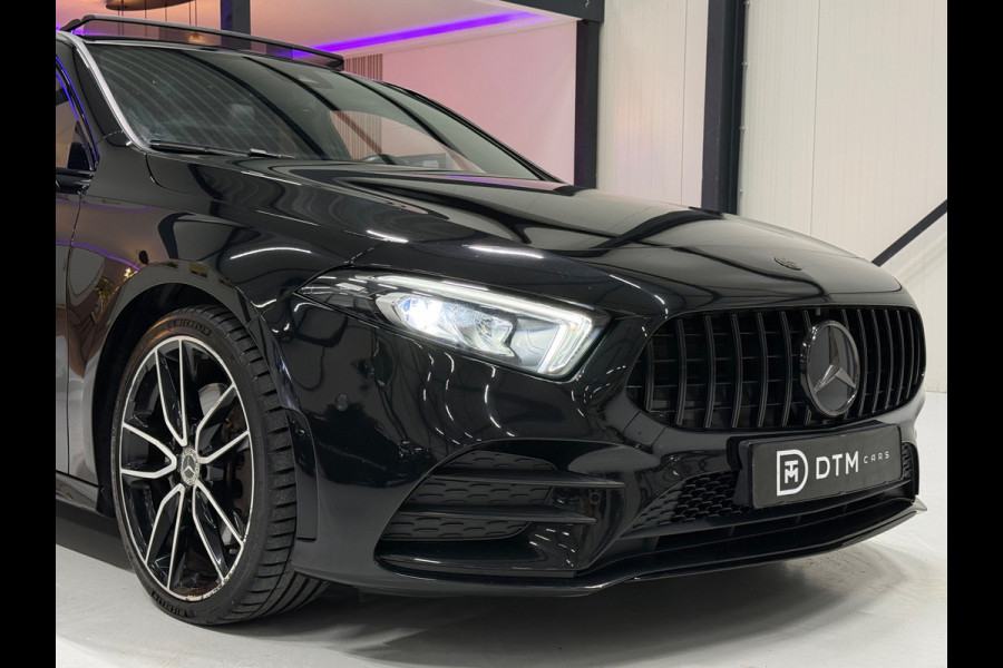Mercedes-Benz A-Klasse 250 224pk Sedan AMG-Pakket Aut. | Panoramadak Sfeerverlichting | MBUX | LED