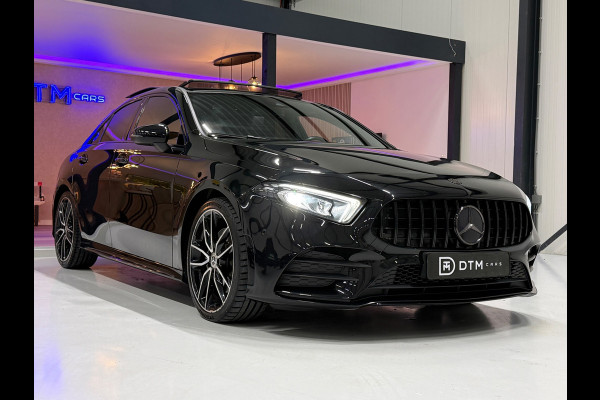 Mercedes-Benz A-Klasse 250 224pk Sedan AMG-Pakket Aut. | Panoramadak Sfeerverlichting | MBUX | LED