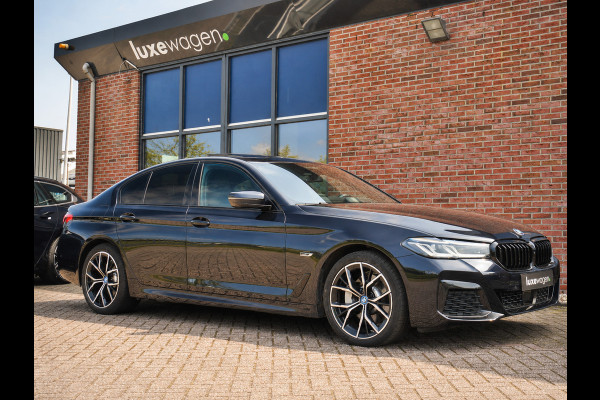 BMW 5 Serie 530e M-Sport Pano Trekh ACC HUD 360 19inch Laser El-Klep
