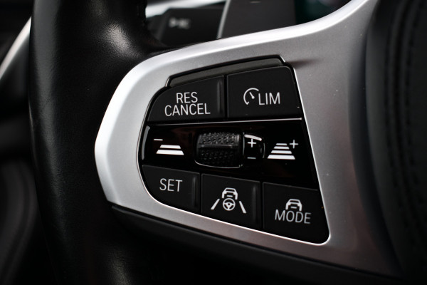 BMW 5 Serie 530e M-Sport Pano Trekh ACC HUD 360 19inch Laser El-Klep
