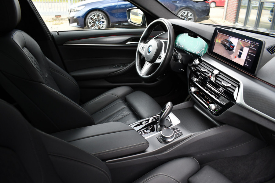 BMW 5 Serie 530e M-Sport Pano Trekh ACC HUD 360 19inch Laser El-Klep