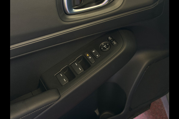 Honda HR-V 1.5 e:HEV ELEGANCE LED CAMERA 18''LMV STOEL/VERW. CARPLAY ADAP.CRUISE 10/2025