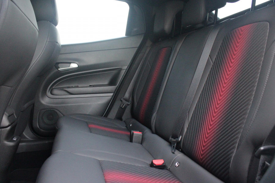 Alfa Romeo junior 1.2 Turbo 145PK Hybrid IBRIDA SPECIALE | TECHNO PACK: LEX MATRIX KOPLAMPEN/AUTOMATISCH DIMMENDE BINNENSPIEGEL/DRAADLOZE TELEFOONLADER/DODEHOEK DETECTIE/ELEKTRISCH BEDIENBARE ACHTERKLEP/KEYLESS ENTRY EN START/ADAPTIVE CRUISE CONTROL/ACHTERUITRIJ CAMERA | VOORRUIT VERWARMING | ELEKTRISCH BEDIENBARE BESTUURDERSSTOEL MET MASSAGE FUNCTIE | PARKEERSENSOREN VOOR + ACHTER | STOEL VERWARMING | CLIMATE CONTROL | DRAADLOZE APPLE CARPLAY/ANDROID AUTO | NAVIGATIE | 18" LICHTMETALEN VELGEN |