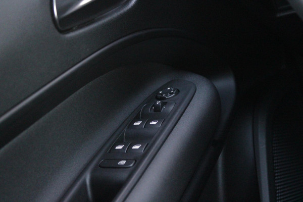 Alfa Romeo junior 1.2 Turbo 145PK Hybrid IBRIDA SPECIALE | TECHNO PACK: LEX MATRIX KOPLAMPEN/AUTOMATISCH DIMMENDE BINNENSPIEGEL/DRAADLOZE TELEFOONLADER/DODEHOEK DETECTIE/ELEKTRISCH BEDIENBARE ACHTERKLEP/KEYLESS ENTRY EN START/ADAPTIVE CRUISE CONTROL/ACHTERUITRIJ CAMERA | VOORRUIT VERWARMING | ELEKTRISCH BEDIENBARE BESTUURDERSSTOEL MET MASSAGE FUNCTIE | PARKEERSENSOREN VOOR + ACHTER | STOEL VERWARMING | CLIMATE CONTROL | DRAADLOZE APPLE CARPLAY/ANDROID AUTO | NAVIGATIE | 18" LICHTMETALEN VELGEN |