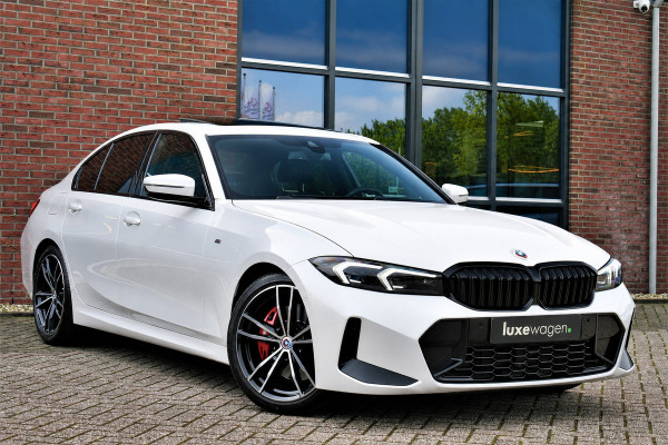 BMW 3 Serie 330D M-Sport Pro Pano H/K HUD El-zetels Parelmoer-wit!
