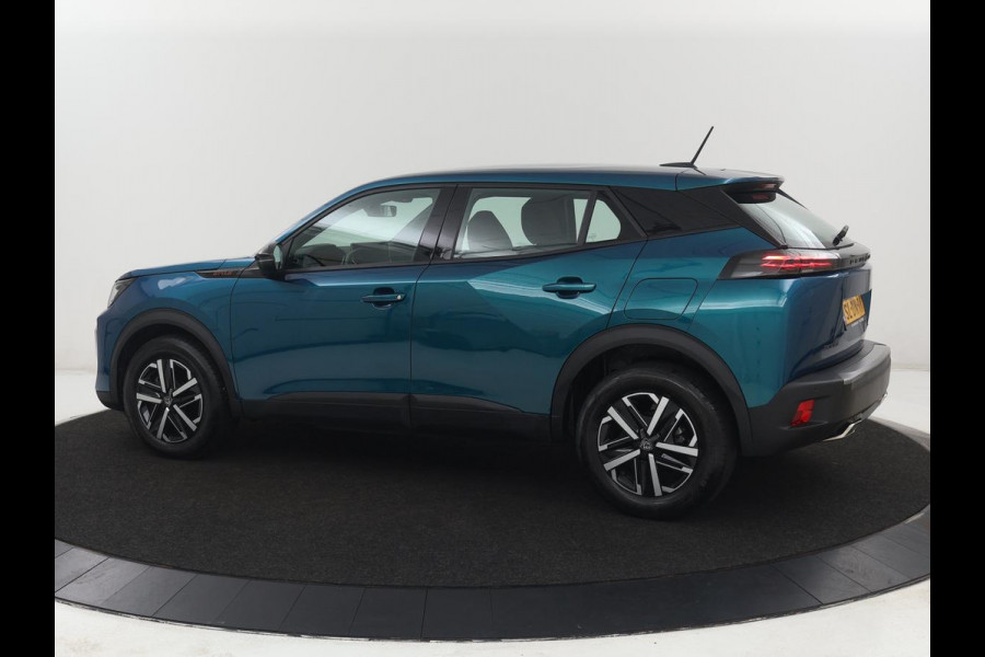 Peugeot 2008 1.2 Hybrid 136 Active | Carplay | Cruise Control | Climate control | Parkeerhulp | DAB | Bluetooth