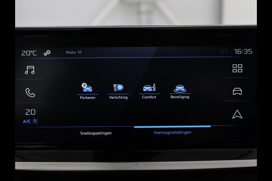 Peugeot 2008 1.2 Hybrid 136 Active | Carplay | Cruise Control | Climate control | Parkeerhulp | DAB | Bluetooth