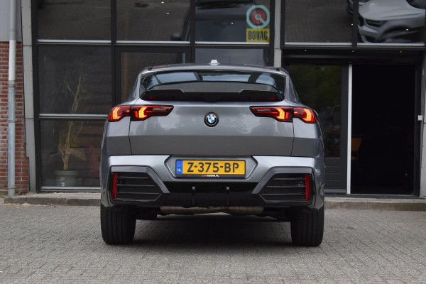 BMW X2 sDrive20i Launch Edition M-Pakket Pano Harman/Kardon Camera