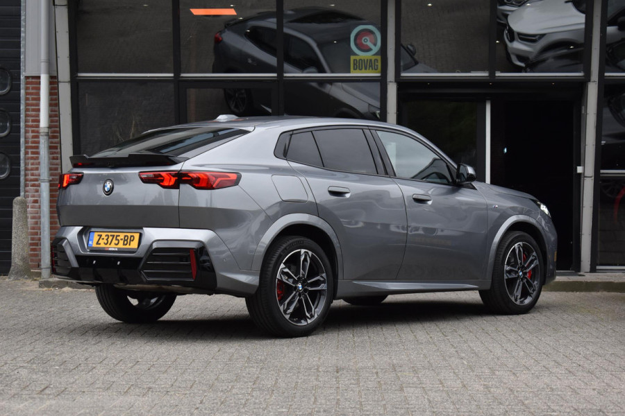 BMW X2 sDrive20i Launch Edition M-Pakket Pano Harman/Kardon Camera