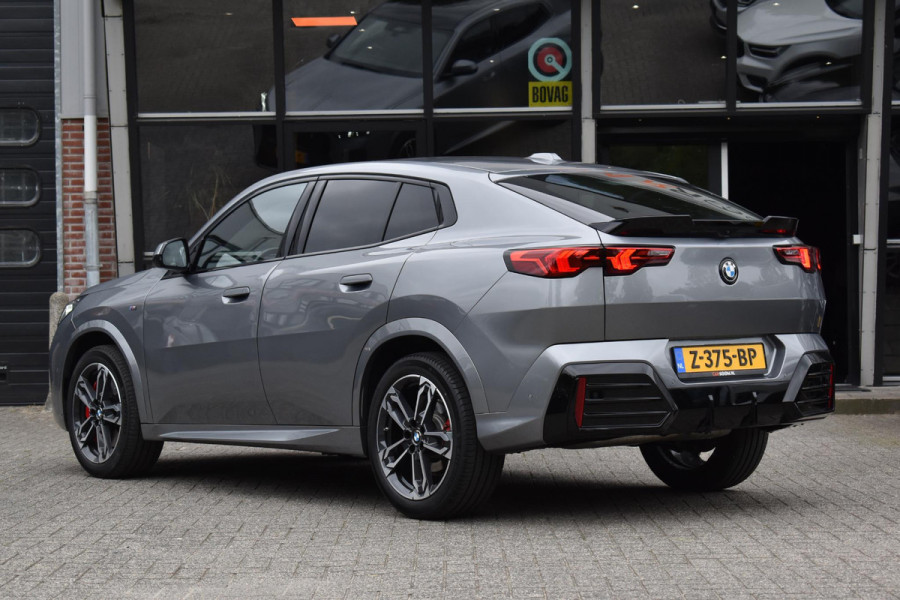 BMW X2 sDrive20i Launch Edition M-Pakket Pano Harman/Kardon Camera