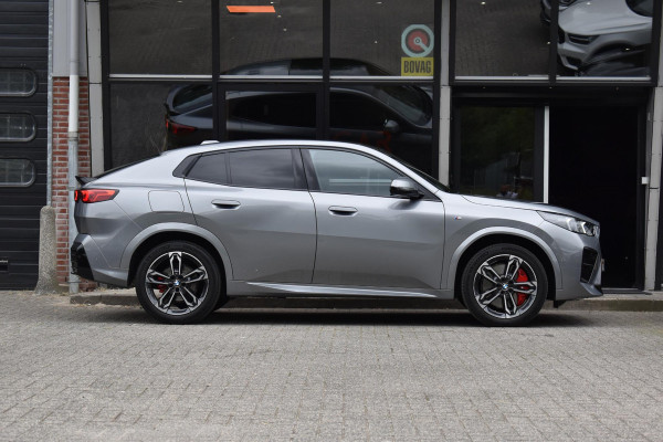 BMW X2 sDrive20i Launch Edition M-Pakket Pano Harman/Kardon Camera