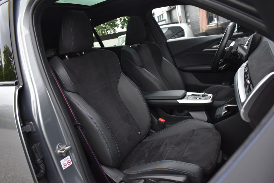 BMW X2 sDrive20i Launch Edition M-Pakket Pano Harman/Kardon Camera