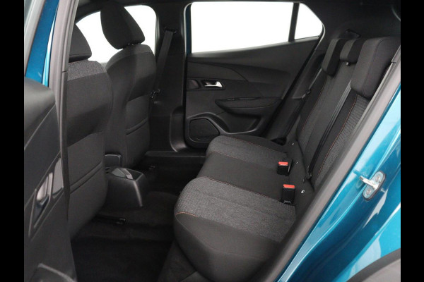 Peugeot 2008 1.2 Hybrid 136 Active | Carplay | Cruise Control | Climate control | Parkeerhulp | DAB | Bluetooth