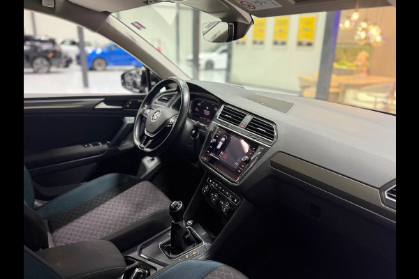 Volkswagen Tiguan 1.5 TSI line Business |Trekhaak|Dynaudio | ACC | Lane Assist | IQ Lights