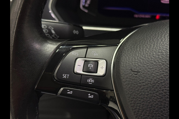 Volkswagen Tiguan 1.5 TSI line Business |Trekhaak|Dynaudio | ACC | Lane Assist | IQ Lights