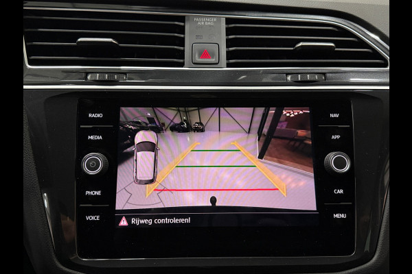 Volkswagen Tiguan 1.5 TSI line Business |Trekhaak|Dynaudio | ACC | Lane Assist | IQ Lights