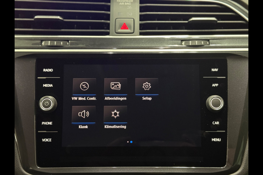 Volkswagen Tiguan 1.5 TSI line Business |Trekhaak|Dynaudio | ACC | Lane Assist | IQ Lights