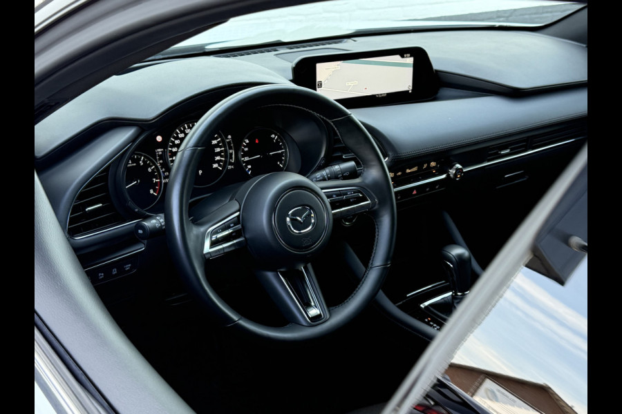 Mazda 3 2.0 e-SkyActiv-X M Hybrid 186 Luxury | CarPlay | ACC | BOSE | HUD | 18 inch