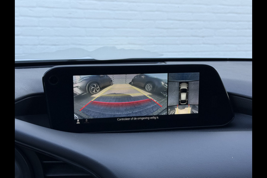 Mazda 3 2.0 e-SkyActiv-X M Hybrid 186 Luxury | CarPlay | ACC | BOSE | HUD | 18 inch