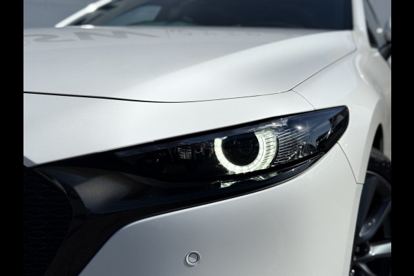 Mazda 3 2.0 e-SkyActiv-X M Hybrid 186 Luxury | CarPlay | ACC | BOSE | HUD | 18 inch