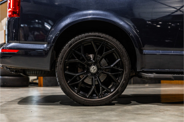 Volkswagen Transporter 2.0 TDI 150 PK L2H1 | Bi-Xenon | ACC | Navigatie | CarPlay | 3-Zitter | Elek achterklep | Trekhaak | Nieuwe APK | Orig. NL Auto