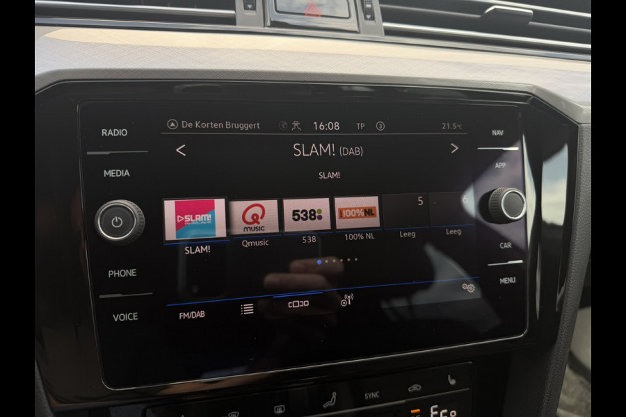 Volkswagen Passat Variant 1.4 TSI PHEV GTE Business | Pano | Elek. Trekhaak | Head-Up | Carplay | LED | Camera | Navi | Alcantara