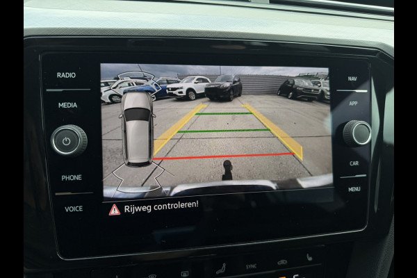 Volkswagen Passat Variant 1.4 TSI PHEV GTE Business | Pano | Elek. Trekhaak | Head-Up | Carplay | LED | Camera | Navi | Alcantara
