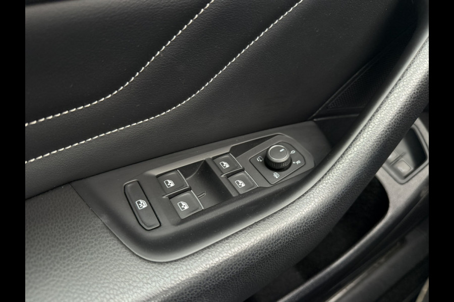 Volkswagen Passat Variant 1.4 TSI PHEV GTE Business | Pano | Elek. Trekhaak | Head-Up | Carplay | LED | Camera | Navi | Alcantara