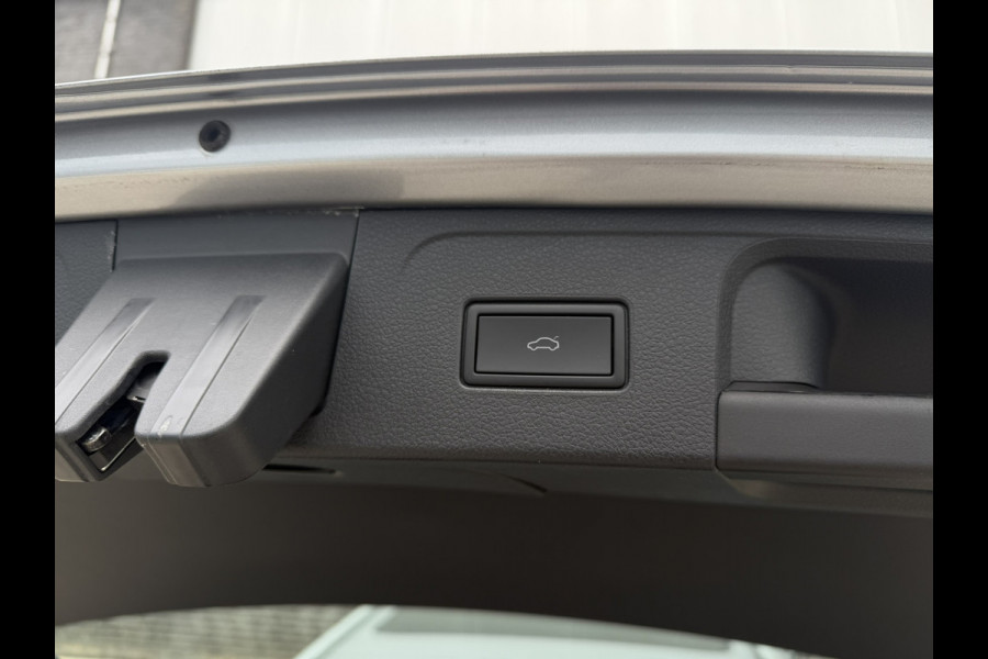 Volkswagen Passat Variant 1.4 TSI PHEV GTE Business | Pano | Elek. Trekhaak | Head-Up | Carplay | LED | Camera | Navi | Alcantara
