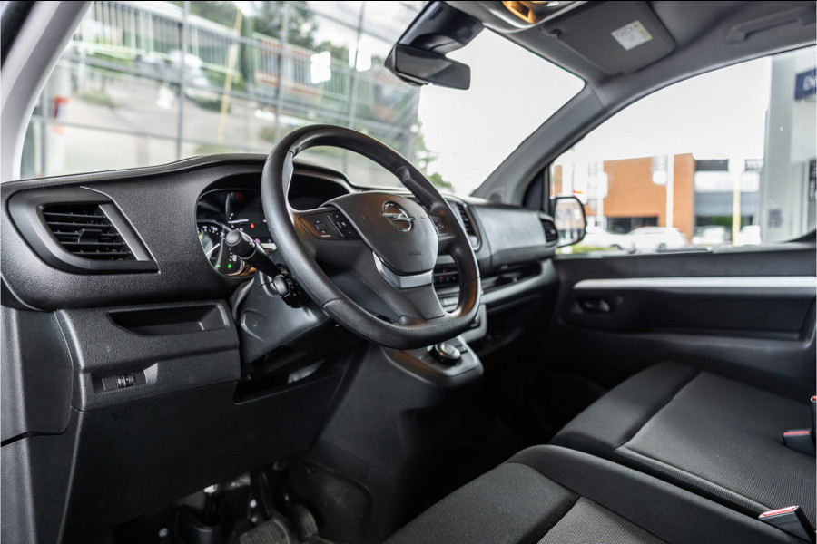 Opel Vivaro 2.0 BlueHDi L3 DC | Dubbel cabine | 6-Zitter | Navigatie | Camera | CarPlay | Dodehoek detector | Imperiaal | Trekhaak | F1 Flippers | Airco | Dealer onderhouden | Nieuwe APK