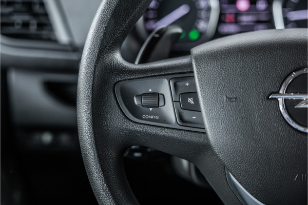 Opel Vivaro 2.0 BlueHDi L3 DC | Dubbel cabine | 6-Zitter | Navigatie | Camera | CarPlay | Dodehoek detector | Imperiaal | Trekhaak | F1 Flippers | Airco | Dealer onderhouden | Nieuwe APK