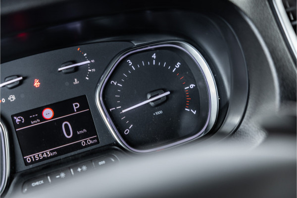 Opel Vivaro 2.0 BlueHDi L3 DC | Dubbel cabine | 6-Zitter | Navigatie | Camera | CarPlay | Dodehoek detector | Imperiaal | Trekhaak | F1 Flippers | Airco | Dealer onderhouden | Nieuwe APK