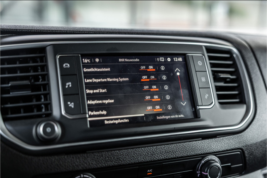 Opel Vivaro 2.0 BlueHDi L3 DC | Dubbel cabine | 6-Zitter | Navigatie | Camera | CarPlay | Dodehoek detector | Imperiaal | Trekhaak | F1 Flippers | Airco | Dealer onderhouden | Nieuwe APK