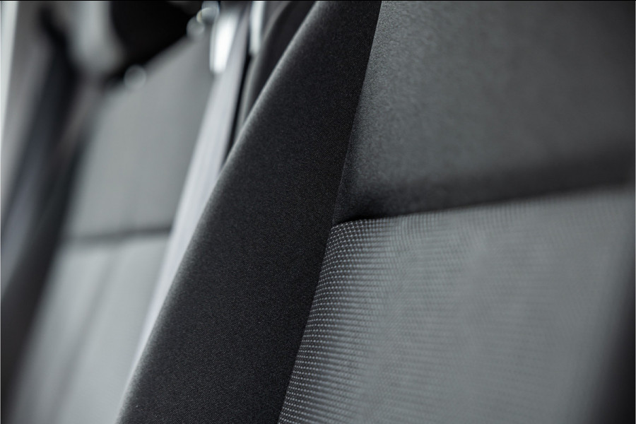 Opel Vivaro 2.0 BlueHDi L3 DC | Dubbel cabine | 6-Zitter | Navigatie | Camera | CarPlay | Dodehoek detector | Imperiaal | Trekhaak | F1 Flippers | Airco | Dealer onderhouden | Nieuwe APK
