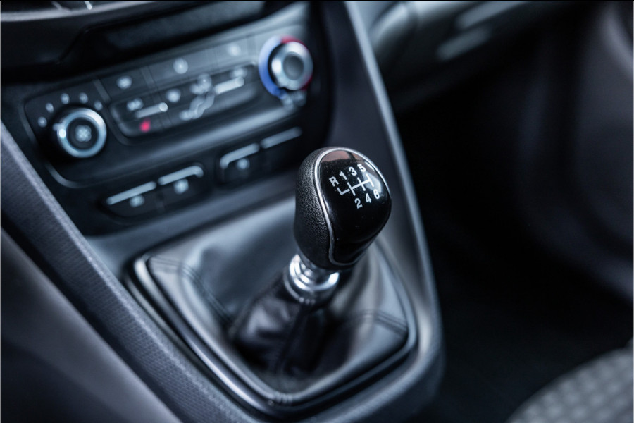 Ford Transit Connect 1.0 Ecoboost L2 | 3-Zitter | Sortimo inrichting | Navigatie | Camera | CarPlay | Stoelverwarming | Airco | MF Stuur | Dealer onderhouden | Nieuwe APK