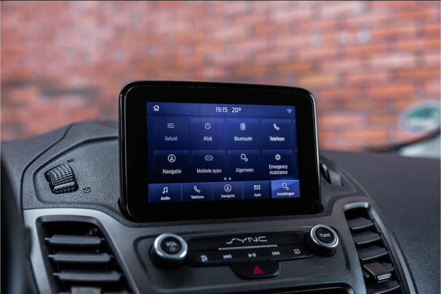 Ford Transit Connect 1.0 Ecoboost L2 | 3-Zitter | Sortimo inrichting | Navigatie | Camera | CarPlay | Stoelverwarming | Airco | MF Stuur | Dealer onderhouden | Nieuwe APK