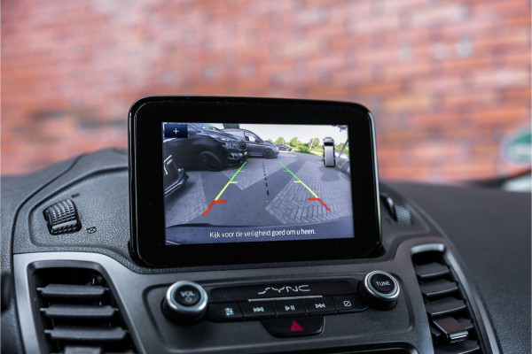 Ford Transit Connect 1.0 Ecoboost L2 | 3-Zitter | Sortimo inrichting | Navigatie | Camera | CarPlay | Stoelverwarming | Airco | MF Stuur | Dealer onderhouden | Nieuwe APK