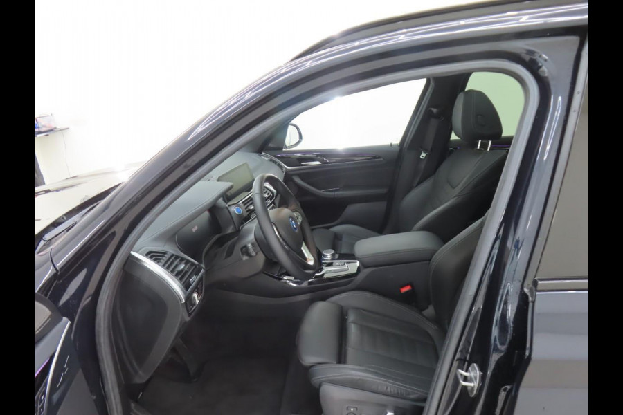BMW iX3 High Executive 80 kWh 36.400 KM |Origineel NL met NAP | SOH 97,4% | Volledig Lederen Interieur | Panorama Dak | Trekhaak | WORDT VERWACHT