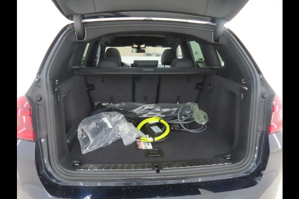 BMW iX3 High Executive 80 kWh 36.400 KM |Origineel NL met NAP | SOH 97,4% | Volledig Lederen Interieur | Panorama Dak | Trekhaak | WORDT VERWACHT