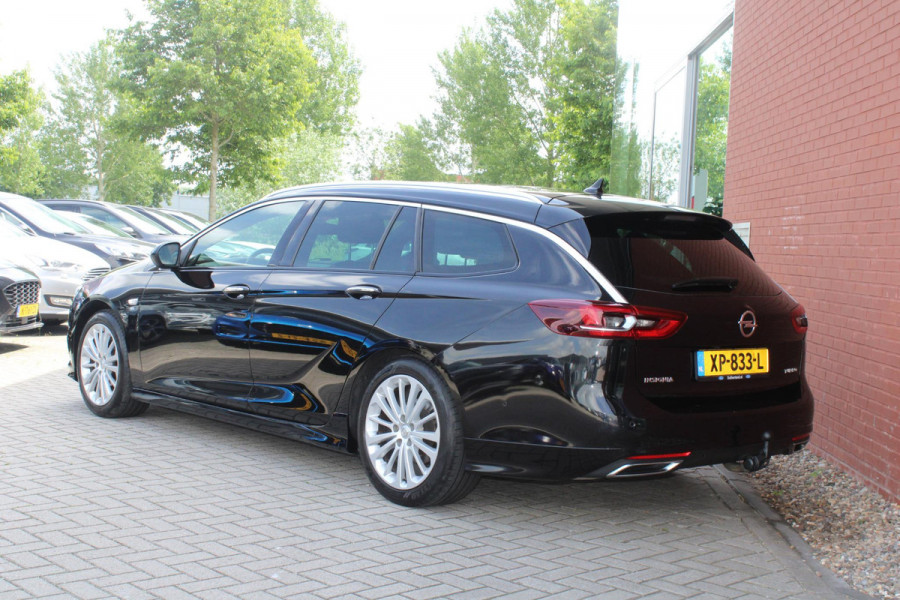 Opel Insignia Sports Tourer 1.6 Turbo 200 PK Innovation Automaat | Trekhaak | Leren bekleding | 18 INCH Lichtmetalen Velgen | Camera | Navigatie