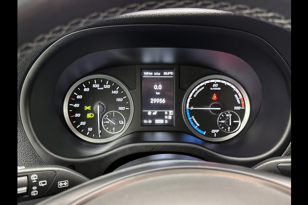 Mercedes-Benz eVito eVito Lang 66 kWh DC 266km WLTP Dubbele cabine 5 zitplaatsen Navigatie Snelladen Camera Schuifdeur L+R