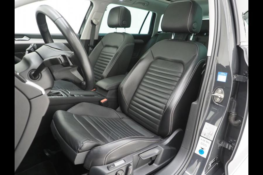 Volkswagen Passat Variant 1.4 TSI PHEV GTE | Panoramadak | Leder | Trekhaak | Massage | Adaptive Cruise | Camera | Dodehoek