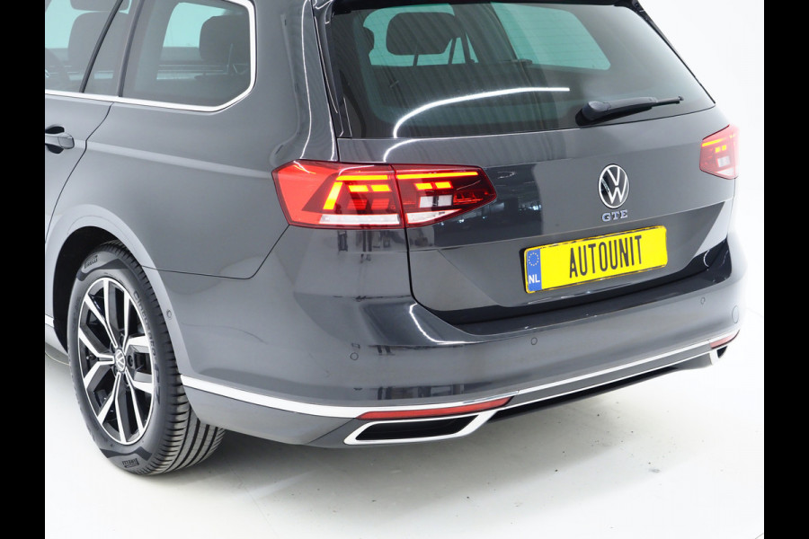 Volkswagen Passat Variant 1.4 TSI PHEV GTE | Panoramadak | Leder | Trekhaak | Massage | Adaptive Cruise | Camera | Dodehoek